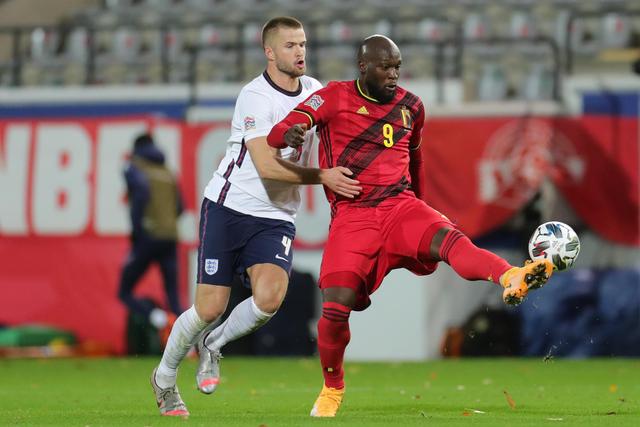 欧文末节超神东契奇22+15 独行侠险胜雷霆2-1